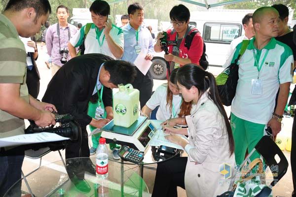 2013JMC輕卡低碳中國行北京圓滿收官