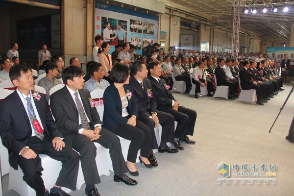 時(shí)代汽車第300萬輛下線儀式暨大型用戶體驗(yàn)活動(dòng)隆重舉行