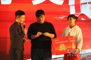 福田汽車(chē)工程車(chē)事業(yè)部年會(huì)召開(kāi) 助學(xué)行動(dòng)順利啟動(dòng)