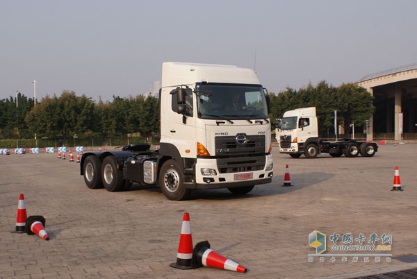 專用試車道 駕駛廣汽日野國四卡車新品