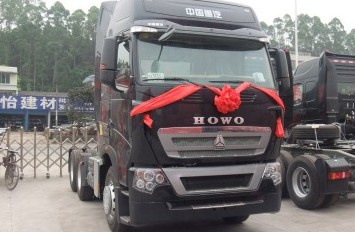 中國重汽 HOWO T7H 6×2 -提升橋牽引車