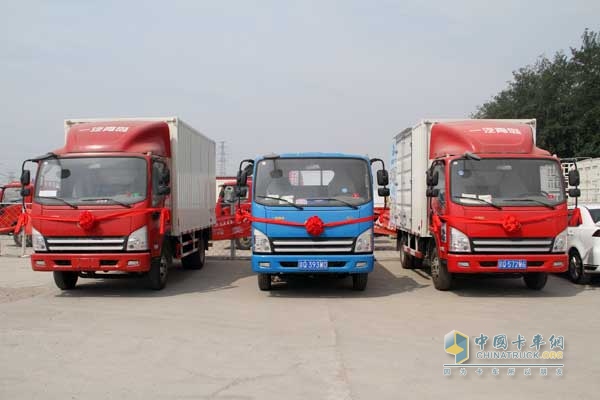 一汽青島龍V、賽龍中卡暨錫柴恒威（4/6DLD、4DF4）產(chǎn)品推介會