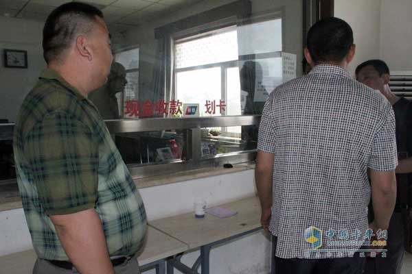 一汽青島龍V、賽龍中卡暨錫柴恒威（4/6DLD、4DF4）產(chǎn)品推介會