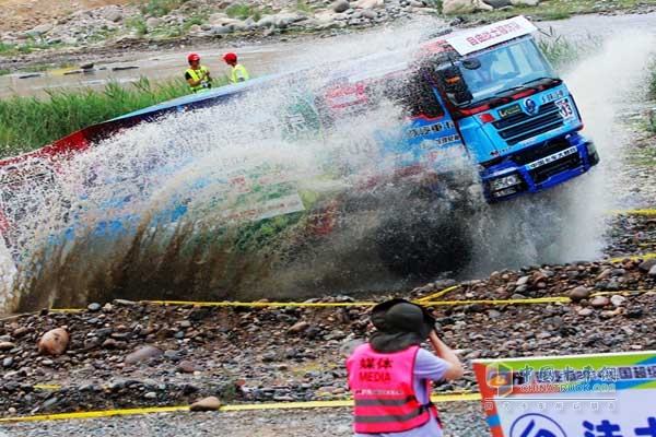 陜汽杯2014年全國超級卡車越野大賽——河北淶水野三坡站