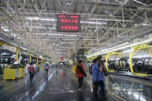東風柳汽60周年慶典 商乘并舉再啟程