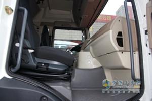 中國(guó)重汽 HOWO T5G重卡 8X4載貨車