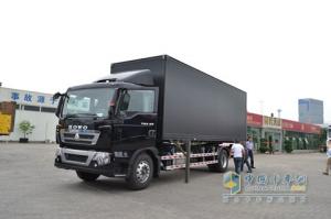 中國(guó)重汽 HOWOT5G平臺(tái)中卡 4*2廂式載貨車