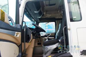 中國(guó)重汽 HOWO-T5G重卡 6*2載貨車