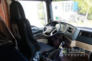 中國(guó)重汽 HOWO-T5G重卡 6*2載貨車
