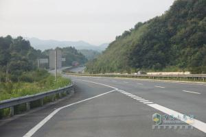 百公里26.5升 奔馳卡車杭州-廣州油耗實(shí)測(cè)完美結(jié)束