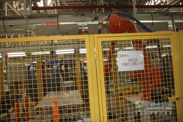 參觀福田汽車北京多功能汽車廠暨“歐馬可、奧鈴車型品鑒
