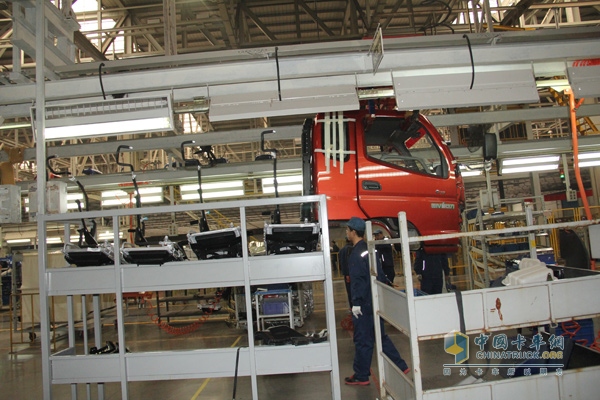 參觀福田汽車北京多功能汽車廠暨“歐馬可、奧鈴車型品鑒