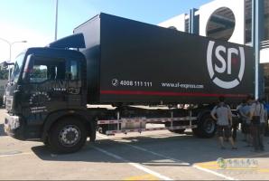 中國(guó)重汽 HOWO T5G 4×2車廂可卸式汽車