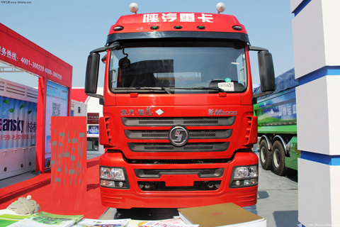 陜汽 德龍新M3000 336馬力 6×2 國四 牽引車（輕量化版）