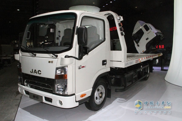 廣州車展：江淮汽車攜帥鈴全系參展 展示納威斯達新動力