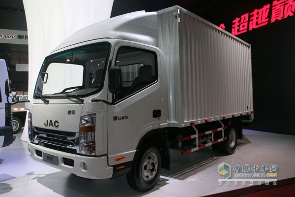 廣州車展：江淮汽車攜帥鈴全系參展 展示納威斯達新動力