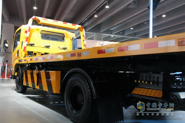 廣州車展:江鈴汽車看中細(xì)分市場(chǎng) 攜專用車亮相