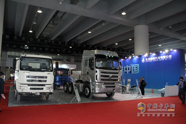 廣州車展:東風(fēng)柳汽霸龍M7牽引車帶頭 注重專用車市場