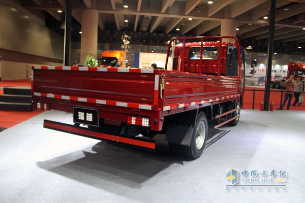 廣州車展：四川現(xiàn)代新品發(fā)布 全新輕卡、創(chuàng)虎系列 亮點(diǎn)多多