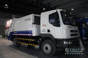 廣州車展:東風(fēng)柳汽霸龍M7牽引車帶頭 注重專用車市場