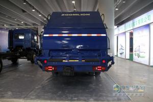 廣州車展:東風(fēng)柳汽霸龍M7牽引車帶頭 注重專用車市場