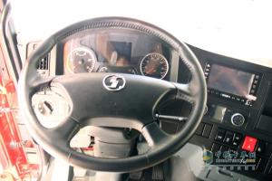 廣州車展；陜汽重卡攜德龍牽引車和智能渣土車亮相