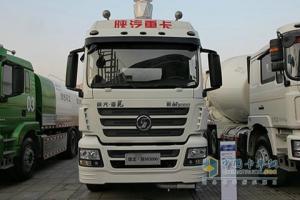 陜汽 德龍新M3000 290馬力 8X4 國四 運(yùn)油車