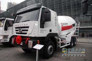 上汽依維柯紅巖杰獅 6×4 350馬力國Ⅳ攪拌車