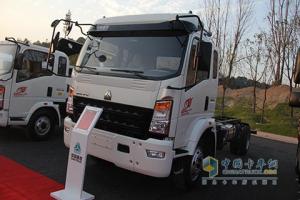 中國重汽 豪沃 （MC05發(fā)動機)245馬力 4×2 國四 輕型載貨車