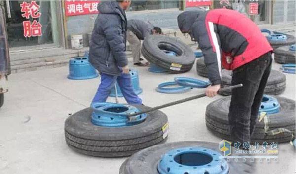 鋼圈輪胎
