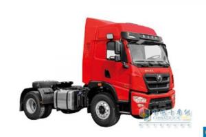 徐工祺龍  濰柴270馬力 4X2 國(guó)四 牽引車(chē)