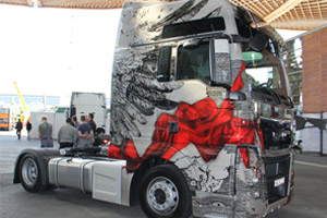 滾動的藝術(shù)品 德國曼恩卡車與“搖滾”一同出發(fā)