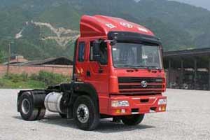 促銷：上汽依維柯紅巖杰獅M1004X2牽引車降2萬