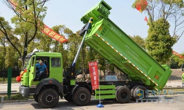 客戶體驗北奔新型城市渣土車