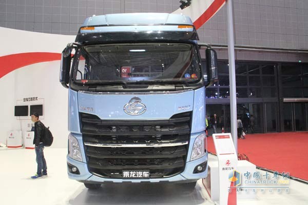 東風(fēng)柳汽上海車展乘龍H7新產(chǎn)品發(fā)布