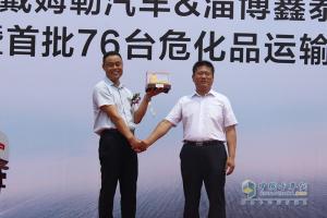 全新一代歐曼超能版?；愤\輸車交付山東用戶