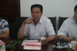 將溫暖送到家 中國(guó)重汽“五個(gè)一工程”萬(wàn)人共享活動(dòng)啟動(dòng)
