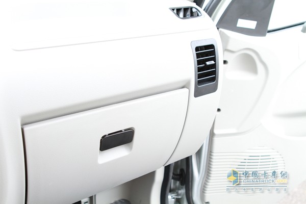 時(shí)代汽車 康瑞KQ1雙排平板（內(nèi)飾）