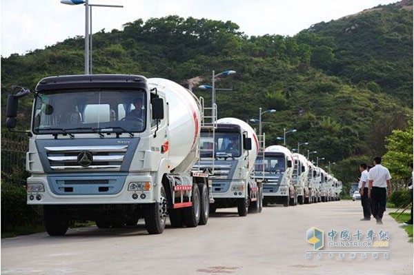 三一重工重慶交付55輛攪拌車