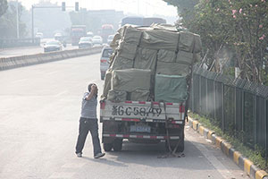 卡車運(yùn)輸多風(fēng)險(xiǎn) 分分鐘掌握保價(jià)運(yùn)輸和限額賠償