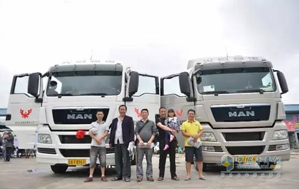 “專注20年跑運(yùn)輸” 老物流人緣何“拉幫結(jié)派”買曼恩卡車？ 