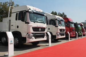 中國(guó)重汽濟(jì)南車展走“高端范兒” 主打曼發(fā)動(dòng)機(jī)卡車產(chǎn)品