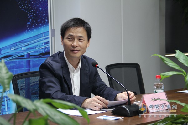 超級智能  超級環(huán)保 探訪江淮納威司達(dá)發(fā)動機(jī)超級工廠