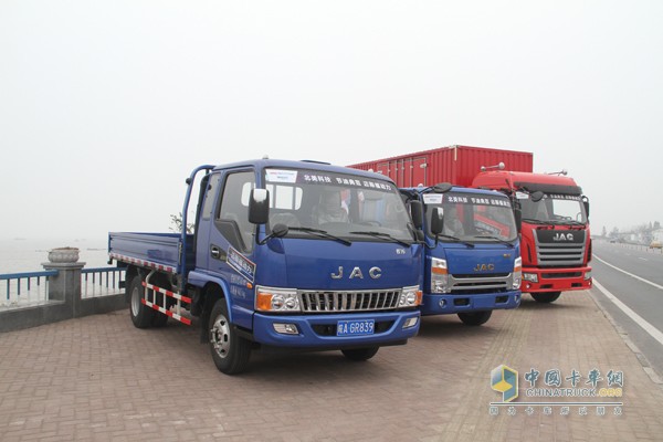 聆聽芯動力 試駕邁斯福發(fā)動機(jī)車型