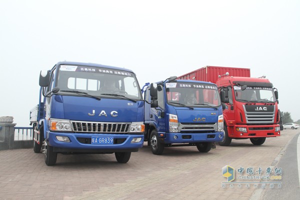 聆聽芯動力 試駕邁斯福發(fā)動機(jī)車型