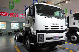 慶鈴汽車 五十鈴350馬力6X4重型半掛集裝箱牽引車