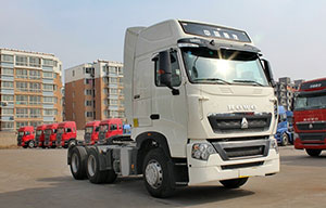 中國重汽 HOWO-T7H重卡 540馬力 6X4 牽引車