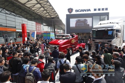 首次參加上海車展（2013年連續(xù)出席），并將西方的卡車文化帶到中國