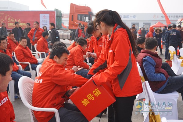 刷新?；愤\(yùn)輸駕駛大賽新高度 出彩天龍哥贏戰(zhàn)東營