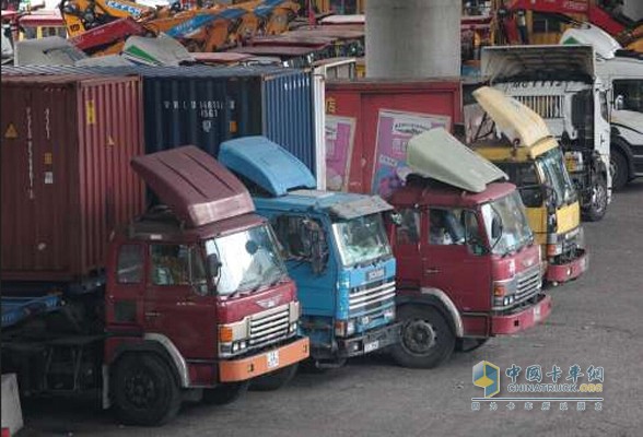 淘汰老舊機(jī)動車